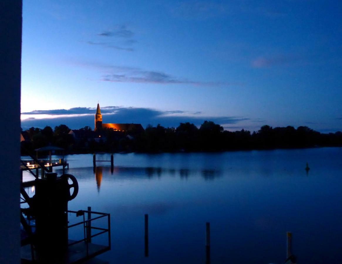 Ferienwohnung Am Pfaffe-Kai Brandenburg  Buitenkant foto